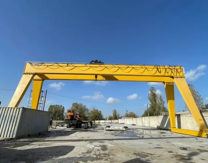 Portalli kran