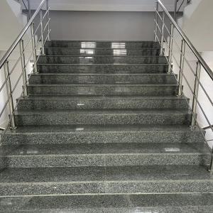 Гранит Куксарой Б (для ступенек)