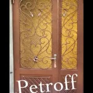 Дверь со стеклянными вставками Арт. 027