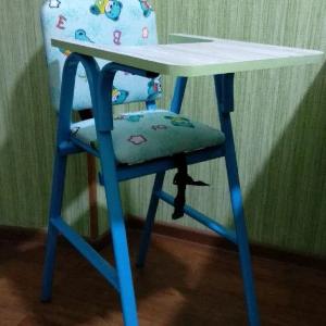 Oziqlantirish uchun yangi va arzon baland stullar