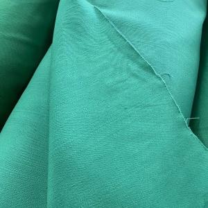 Suv o'tkazmaydigan brezent