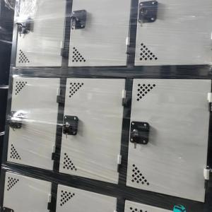 Metall shkaf, 12 bo'lim