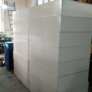 Fish breeding tank