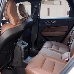 Электромобиль Volvo XC60 2023
