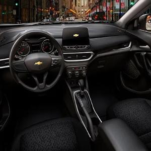 Автомобиль Chevrolet TRACKER-2