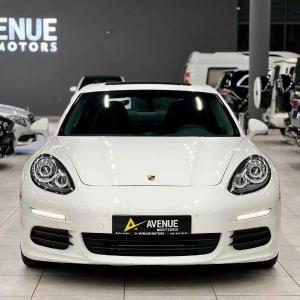 Электромобиль Porsche Panamera