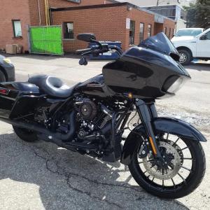 Harley-Davidson Road Glide 114 mototsikli