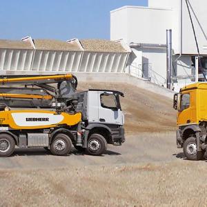 Автобетоносмеситель LIEBHERR