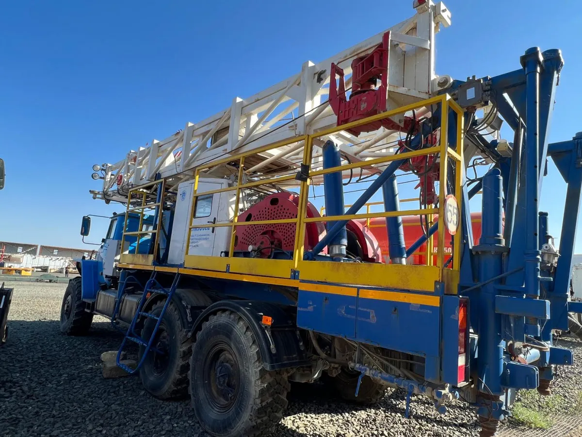 URAL 4320-60 shassisida APRS-40 ko'tarish moslamasi