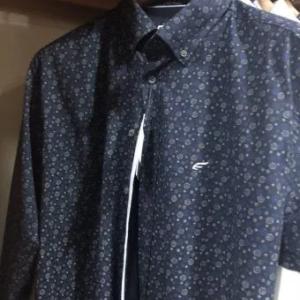 Рубашка синяя с мелким принтом