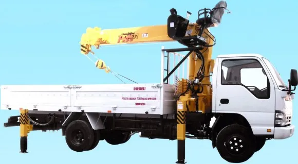 Краноманипулятор г/п 3 т на шасси ISUZU (4х2)