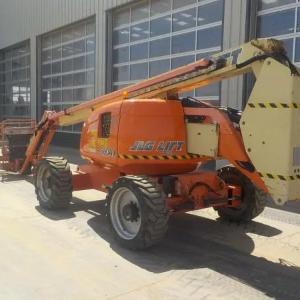 Коленчатый самоходный подъемник JLG 600 AJ