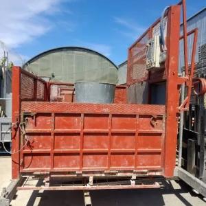 Грузовой, мачтовый подъемник Encomat IZA1500 (Испания)