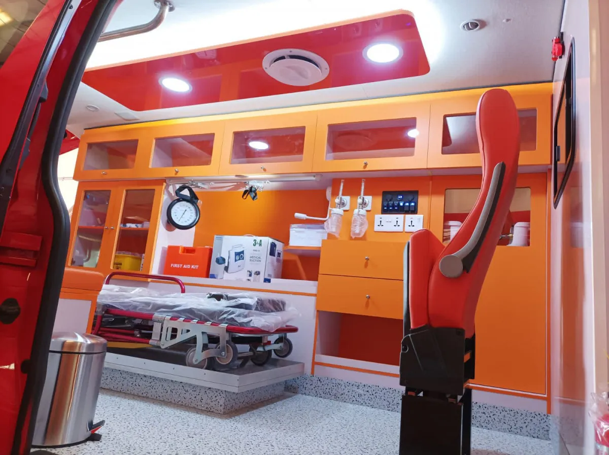 Машина скорой помощи Toyota Hiace ambulance