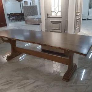 Стол большой из дуба