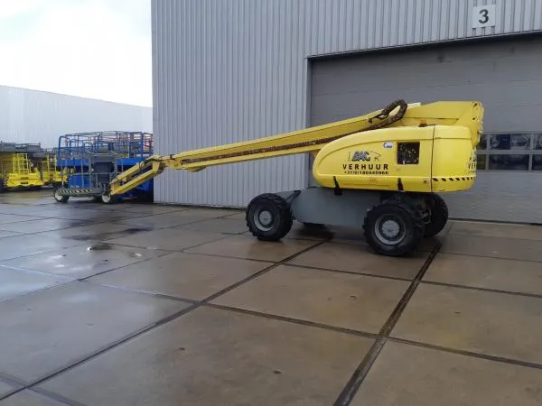 Телескопический дизельный подъемник JLG 660 SJ