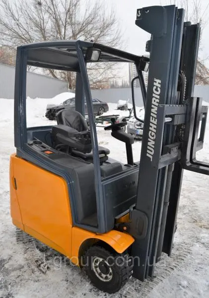 Elektr forklift 1,6-3,5 t (so'rov bo'yicha)