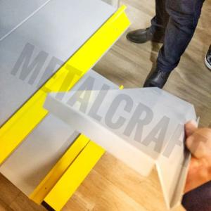 Стеллажи для торговли