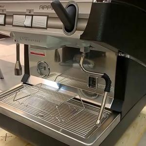 Кофемашина Nuova Simonelli Appia II 1gr S с кофемолкой
