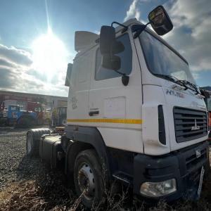 Тягач МАЗ 5440в5-8420-031Б