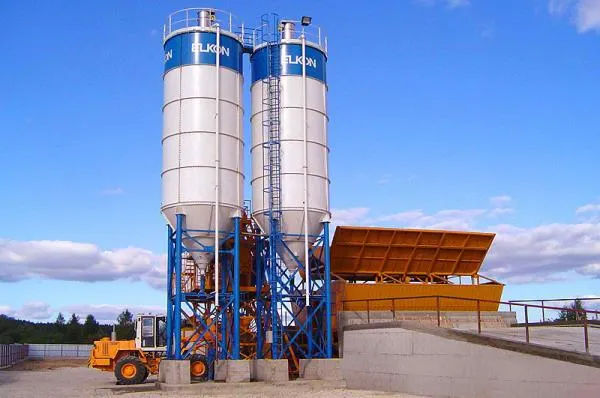Qum va tsement bunkeri (silos)