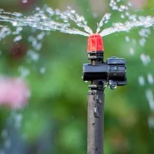 Tomchilatib sug'orish qismlari