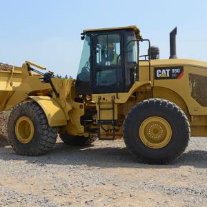 Фронтальный погрузчик CAT [950GC]