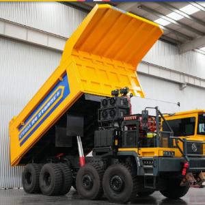 карьерный самосвал 100-тонный