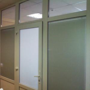 Restoran va kafelar uchun quyoshdan himoya qiluvchi filmlar