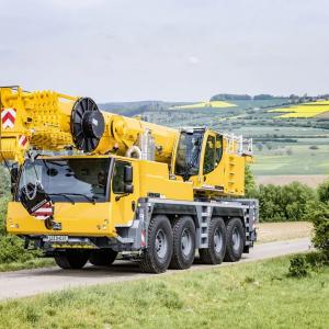 Mobil kran LIEBHERR