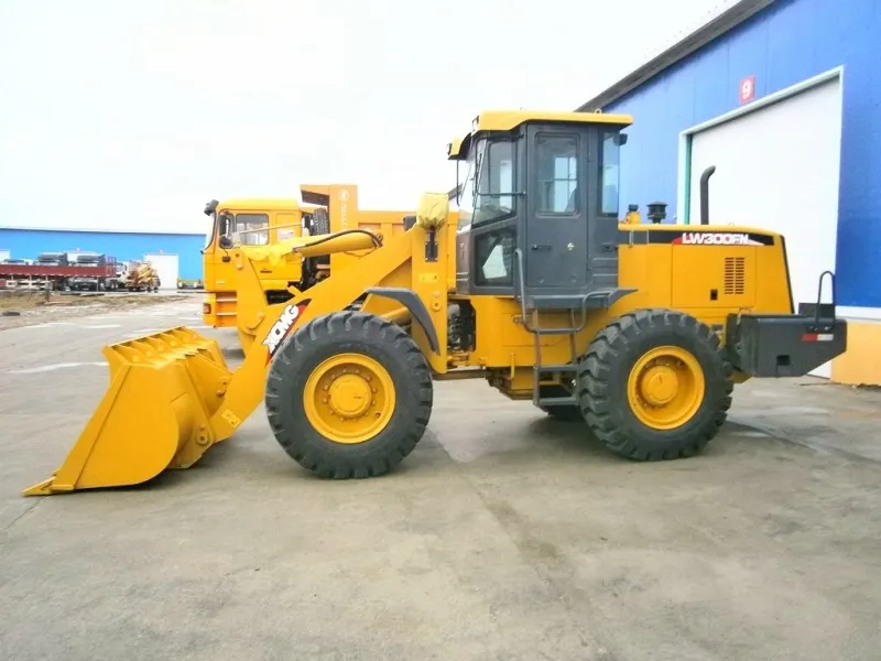 Фронтальный погрузчик XCMG LW300FN