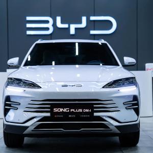 Автомобиль BYD SONG PLUS DM-i CHAMPION (150 km Flagship)