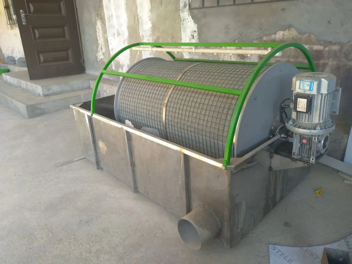 Suvni tozalash uchun mexanik toʻrli baraban filtri