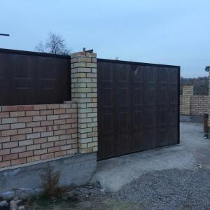 Откатные ворота для заводов и дачи