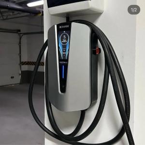 7 kVt quvvatga ega elektr transport vositalarini zaryadlash stantsiyasi