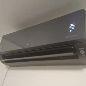 Кондиционер LG ARTCOOL Mirror 12 Inverter
