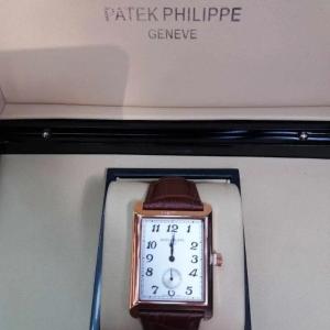 Часы  PATEK PHILIPPE
