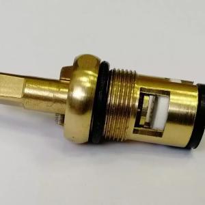 Kran-buksa poluoborot Rossiya