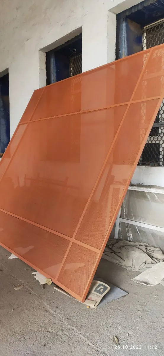 Metalldan har-hil construkciyalar yasaymiz. Lazer, plasma, bukgich, kesgich, tokar va frezor ctanoklarida metallga ishlov beramiz va sizga SIFATLI hizmat korsatamiz.