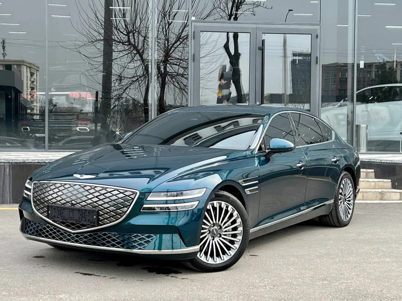 Электромобиль Genesis G80