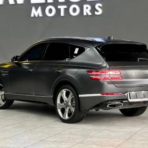 Genesis GV80 elektr avtomobili