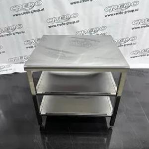 Zanglamaydigan po'latdan yasalgan stol