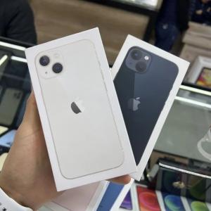 Смартфон Apple iPhone 13