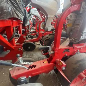 Сеялка пневмотическая дисковая