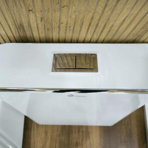 Genoa kosasi Debora D409