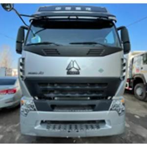 Metan ustidagi A7 HOWO traktori