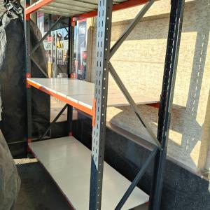 O'rta yuk omborining Rafi nurlar/pastki bilan