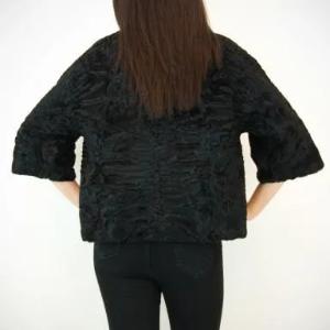 Qorako'l mo'ynali paltolar "LEDA"