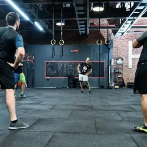 Fitnes klublari va krossfit maydonlari uchun kauchuk plitkalar (RP)