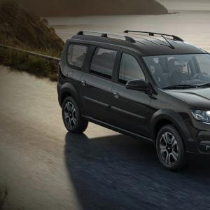 Автомобиль Lada LARGUS CROSS